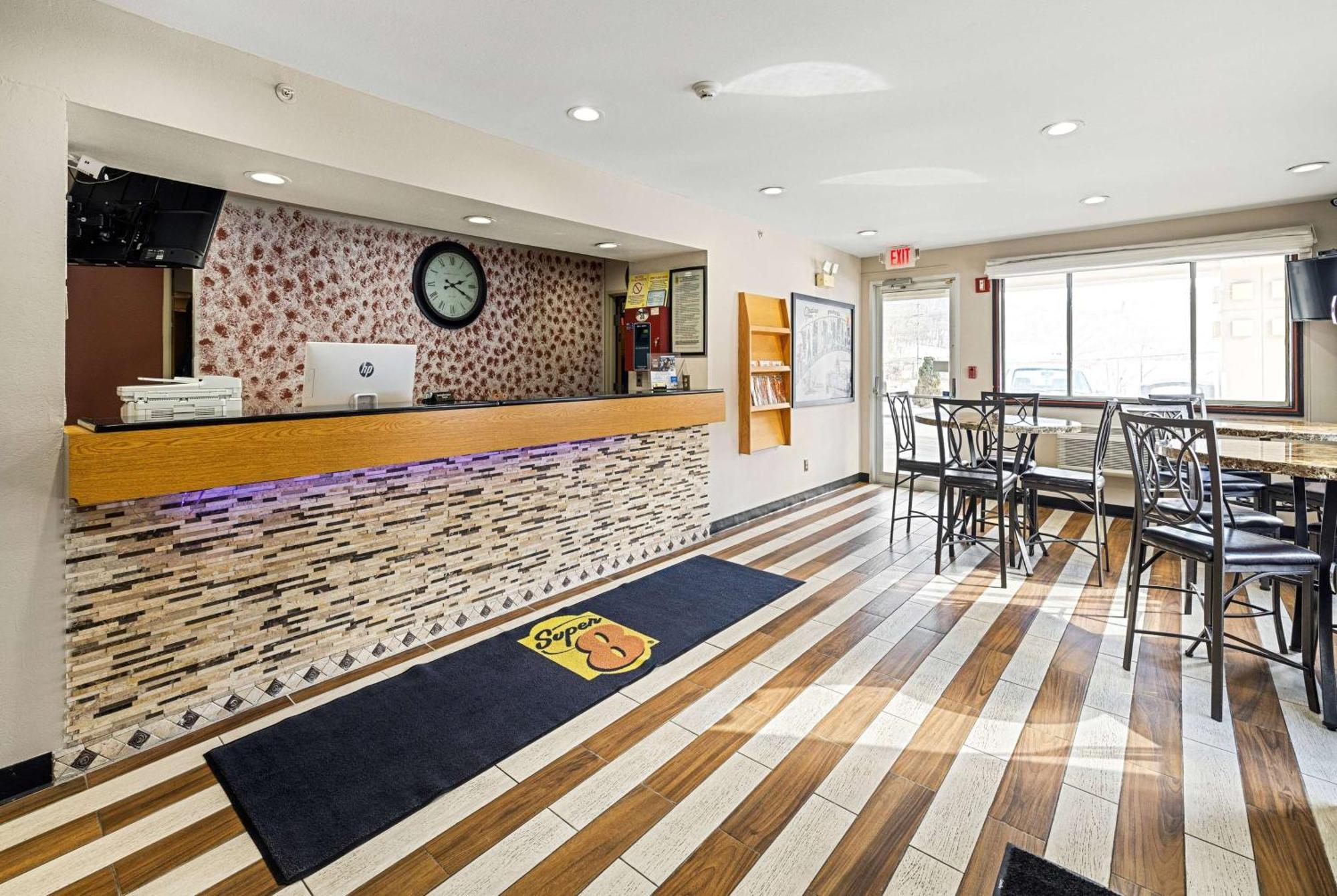 Super 8 By Wyndham Pittsburgh/Monroeville Εξωτερικό φωτογραφία